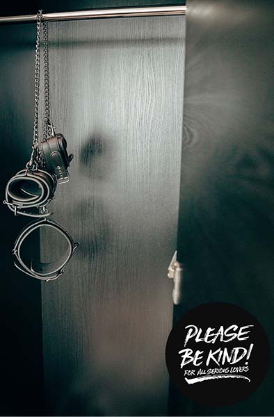 Dark Desire Halsband mit Fußfesseln - BDSM Halsbänder & Fußfesseln 2
