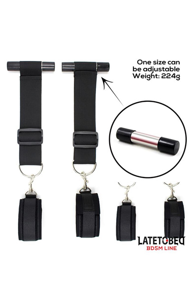 Türschaukel mit Nylon-Fesseln und Neopren-Handschellen - Positionierungsmeister 3