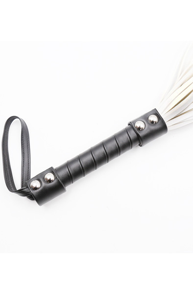 Doppel Rivet Flogger 44 cm - Flogger 3