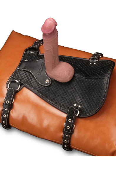 Lovetoy Rebellion Reign Dildo-Sattel - Umschnalldildo mit Geschirr 2